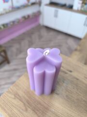 YONCA KALP DESENLİ DEKORATİF MUM