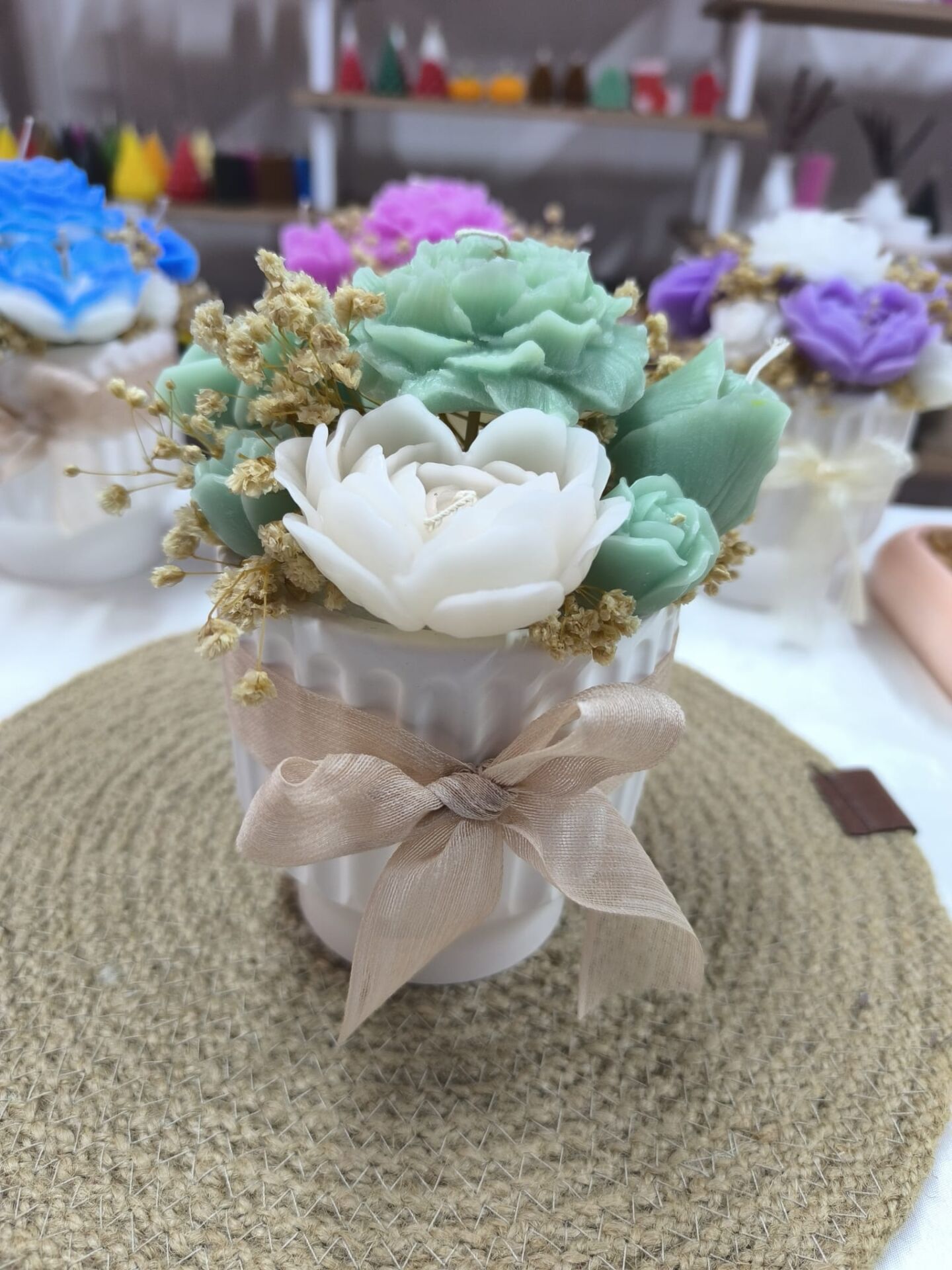 SAKSILI ÇİÇEK MUM YEŞİL