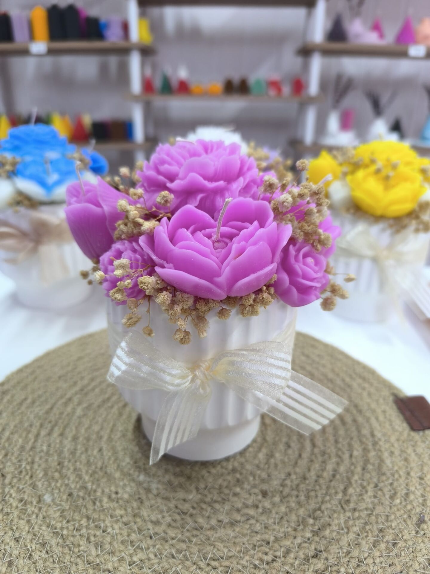 saksılı çiçek mum pembe